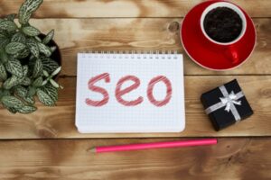 Como o SEO pode ajudar a combater a desinformação online?